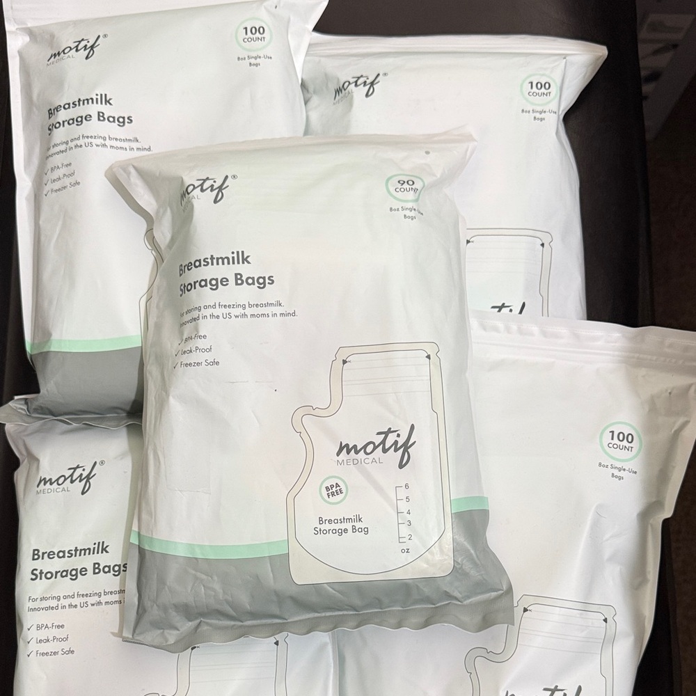 Motif Breastmilk Storage Bags 490 💜